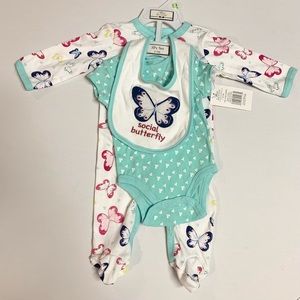 3 piece onesie set with bib